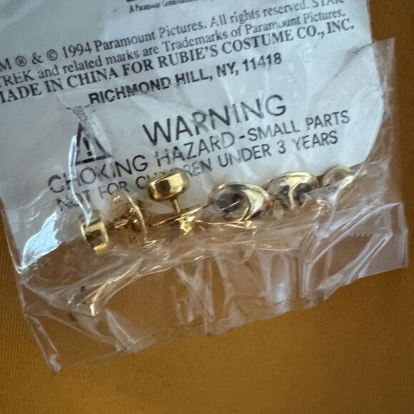 Star Trek Cosplay Shirt Yellow Black Uniform Costume Top Size Large with Pips - Picture 4 of 5